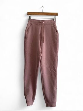 Rhone DreamGlow Jogger | Dusty Rose | XS | NWOT